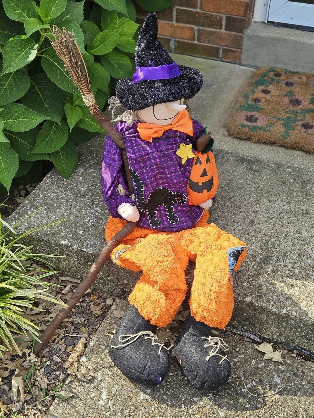 vintage Helga Witch porch sitter Broom adjustable floppy purple orange large